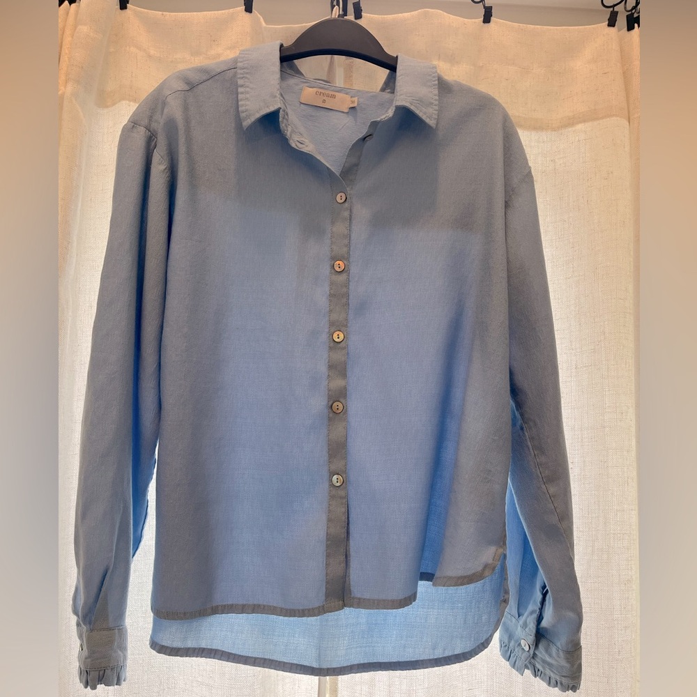 🩵Cream Blue Button-Up Shirt